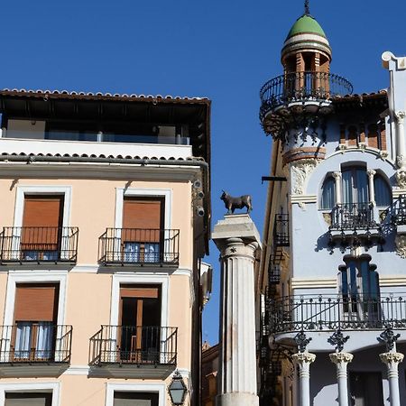 Apartamentos Plaza Del Torico Teruel Extérieur photo