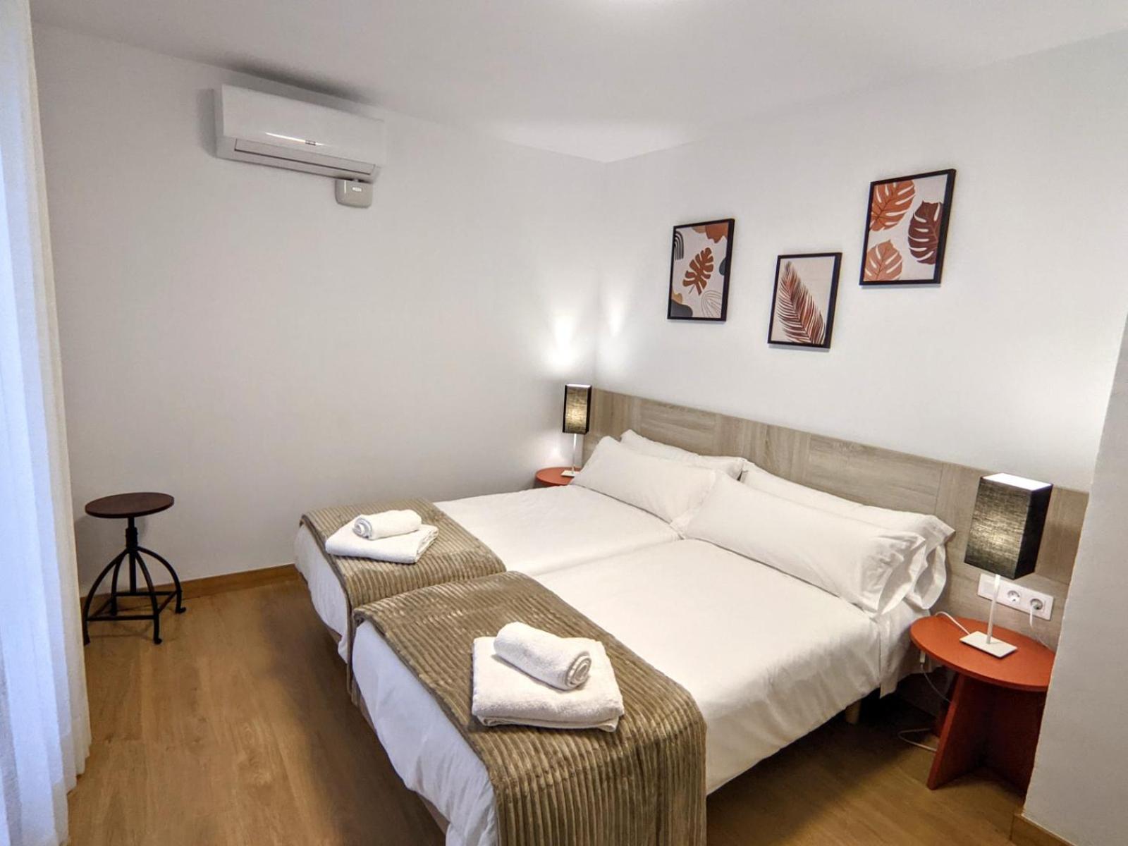 Apartamentos Plaza Del Torico Teruel Extérieur photo