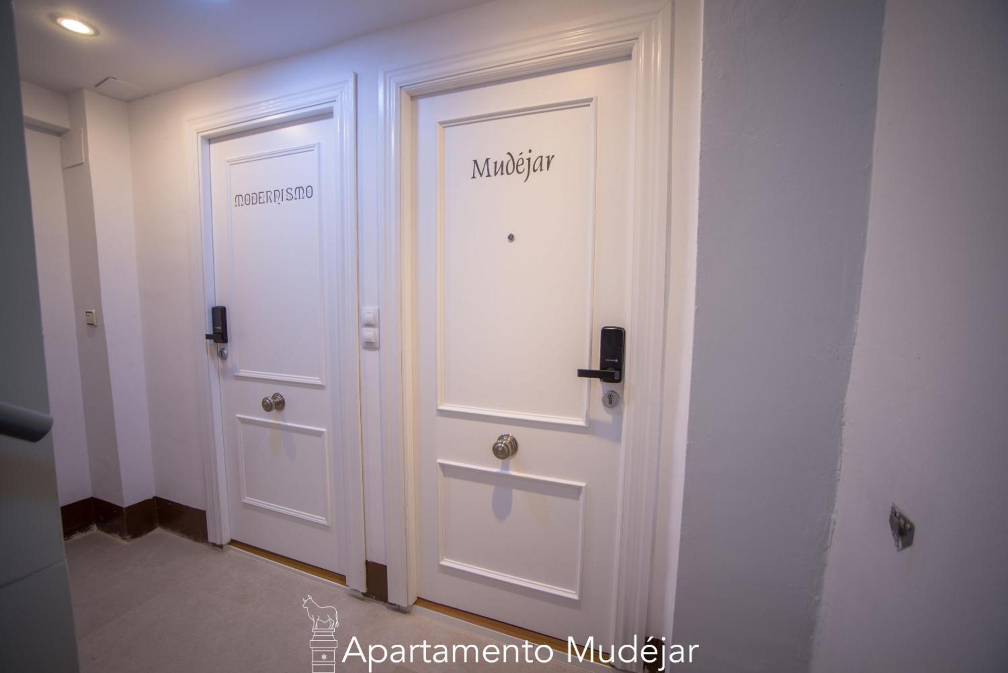 Apartamentos Plaza Del Torico Teruel Chambre photo