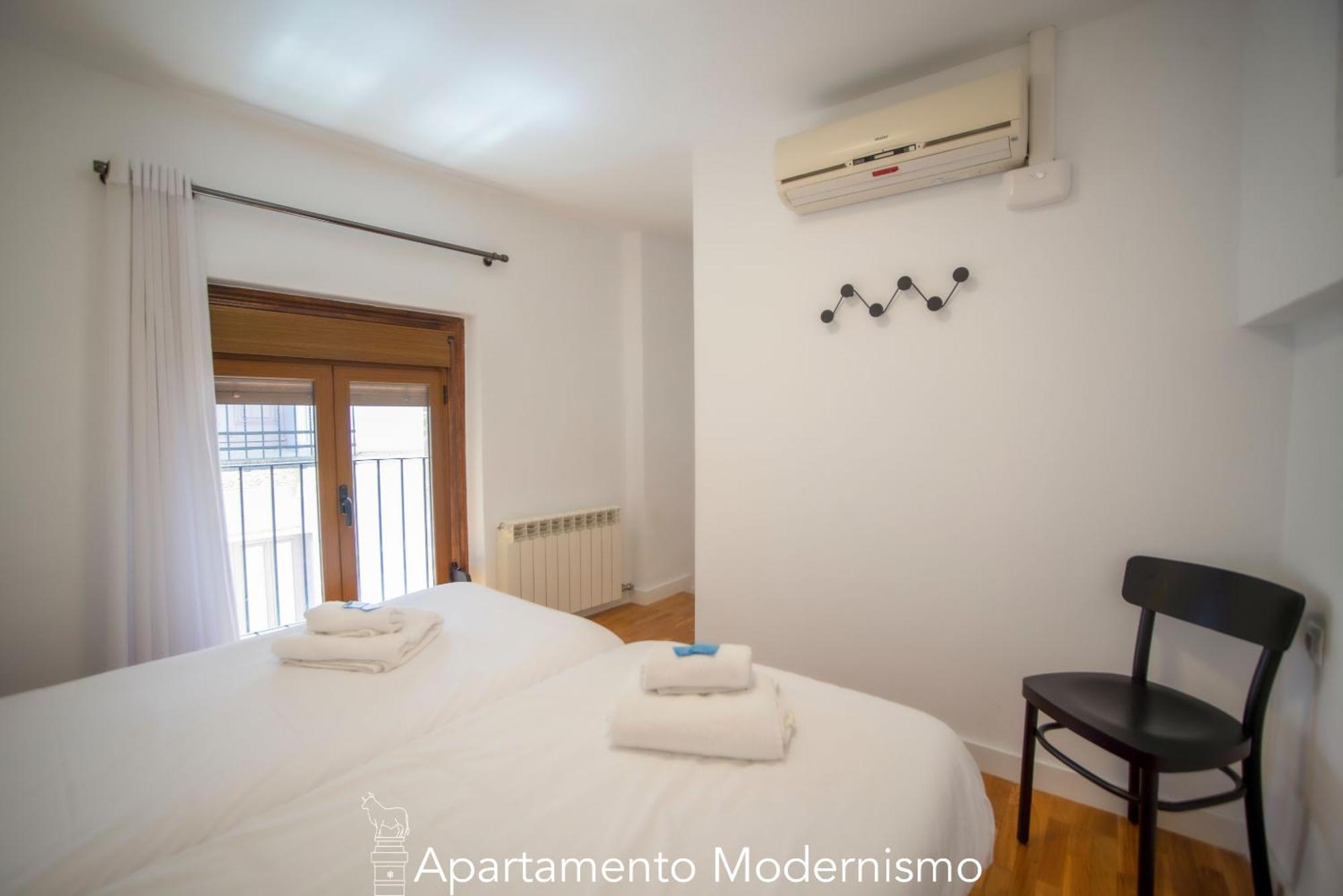 Apartamentos Plaza Del Torico Teruel Chambre photo
